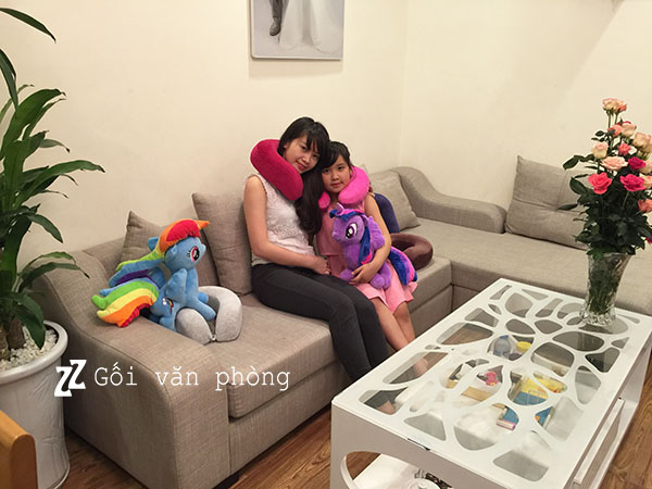 Gối chữ U